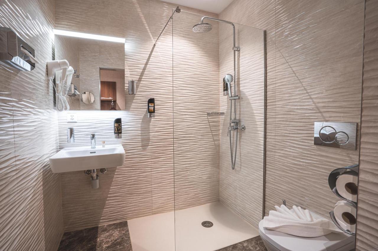 My Home Hotel - Free Parking Винтертур Экстерьер фото