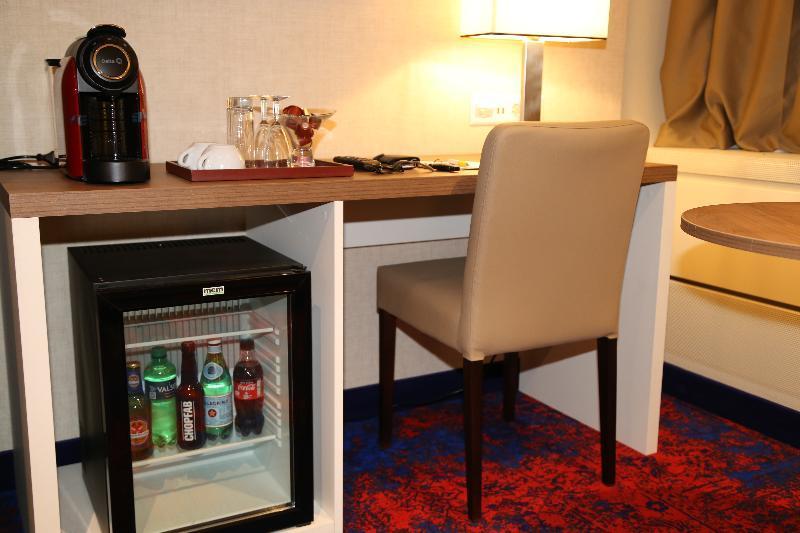 My Home Hotel - Free Parking Винтертур Экстерьер фото